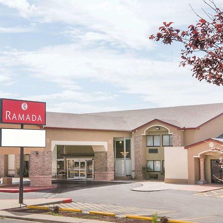 Ramada By Wyndham Albuquerque East Hotel Kültér fotó